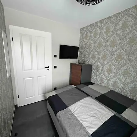 Tiny Hilde 100m Entfernt Zum Casa de Férias Lobnitz (Saxony)